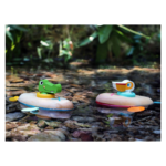 Wooden Canoe Animal Bath Toy | pelican